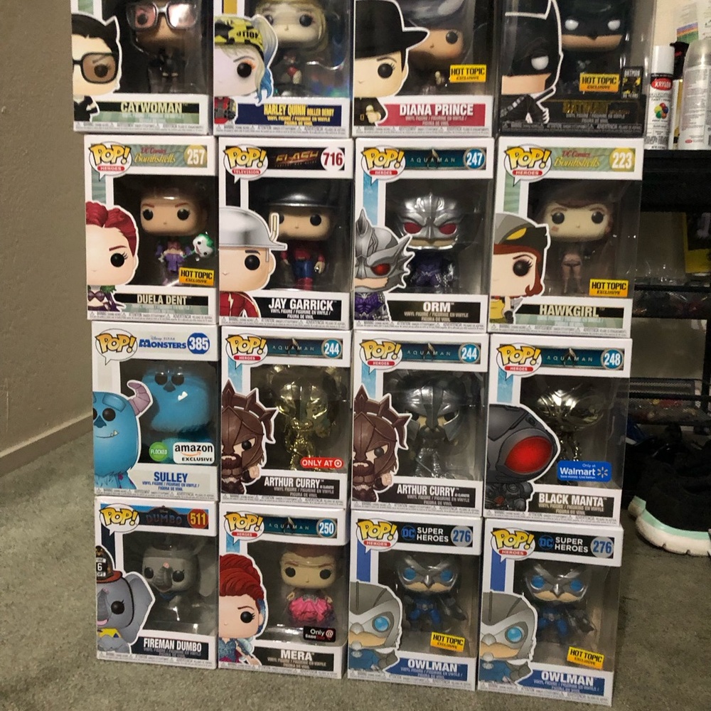 16 DC Funko Pops Lot
